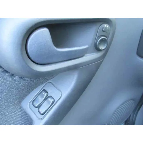 OPEL CORSA C '2001 CLUB VERDE
