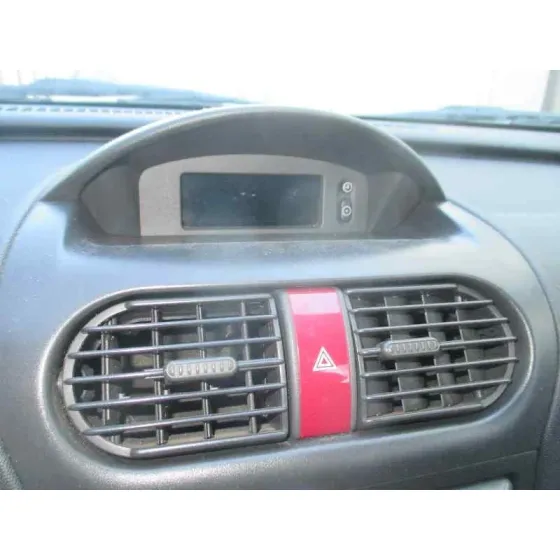 OPEL CORSA C '2001 CLUB VERDE