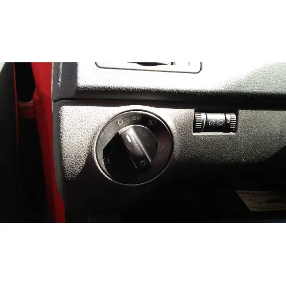 VOLKSWAGEN POLO (9N3) '2009 1.2 ROJO