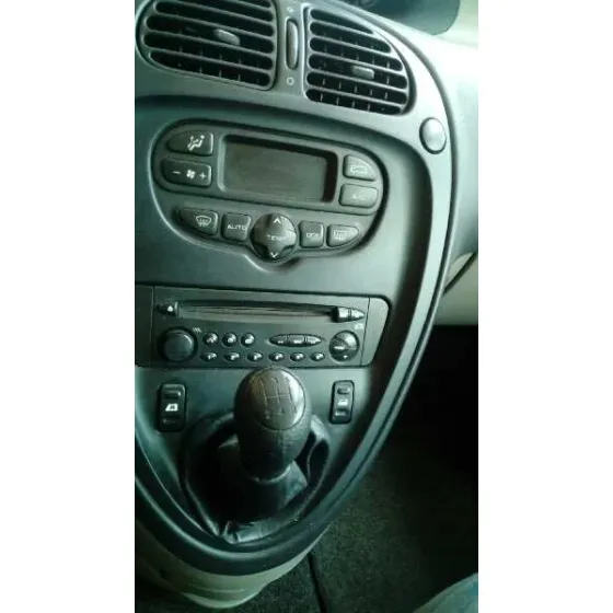 CITROEN XSARA PICASSO '2001 1.8 CAT (6FZ / EW7J4) AZUL