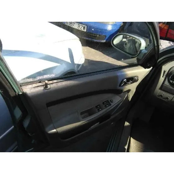DAEWOO NUBIRA BERLINA '2005 SE VERDE