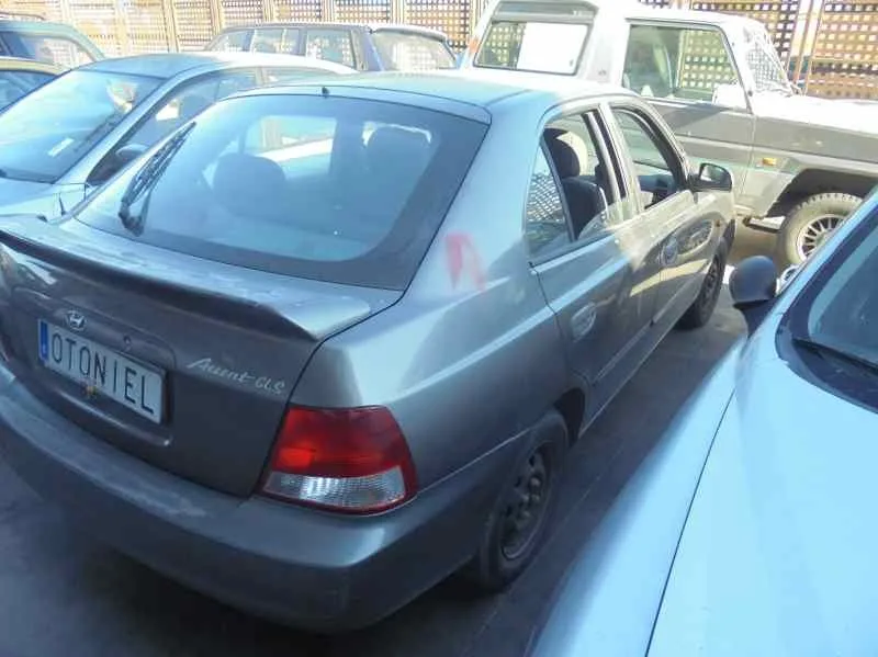 HYUNDAI ACCENT (LC) HYUNDAI ACCENT (LC) '2001 GL 4P VERDE 2000