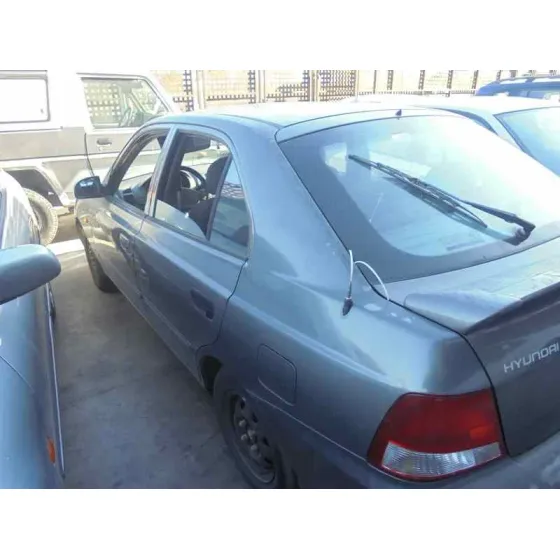 HYUNDAI ACCENT (LC) '2001 GL 4P VERDE