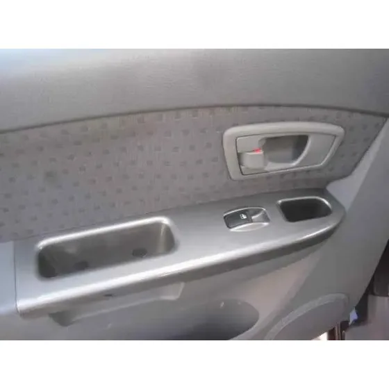 KIA CARENS '2004 2.0 CRDI EX MONOVOLUMEN VERDE OSCURO