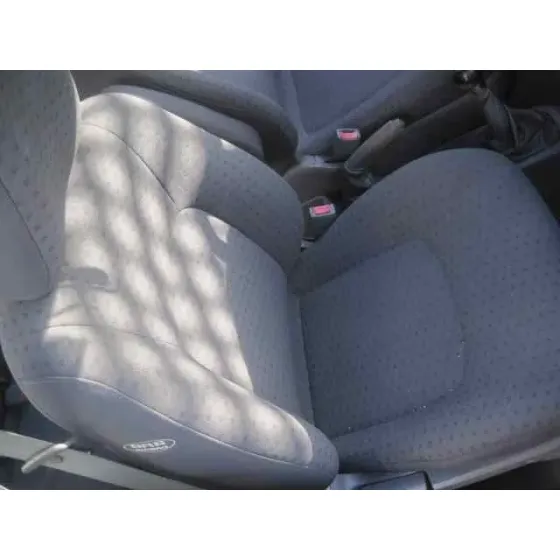 KIA CARENS '2004 2.0 CRDI EX MONOVOLUMEN VERDE OSCURO