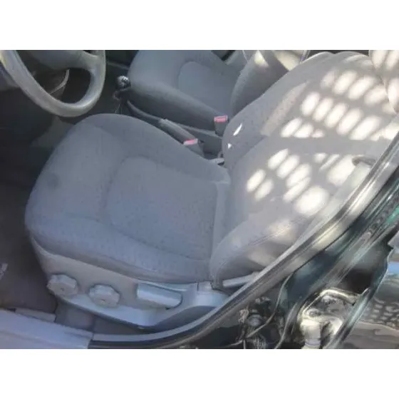 KIA CARENS '2004 2.0 CRDI EX MONOVOLUMEN VERDE OSCURO