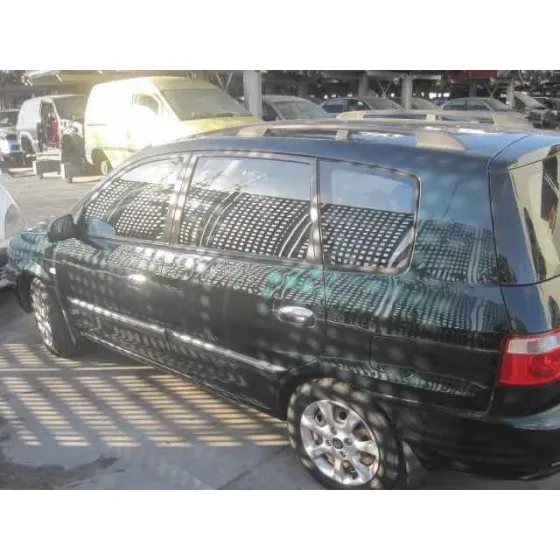 KIA CARENS '2004 2.0 CRDI EX MONOVOLUMEN VERDE OSCURO