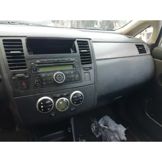 NISSAN TIIDA (C11X/SC11X) '2008 1.6 16V CAT DORADO