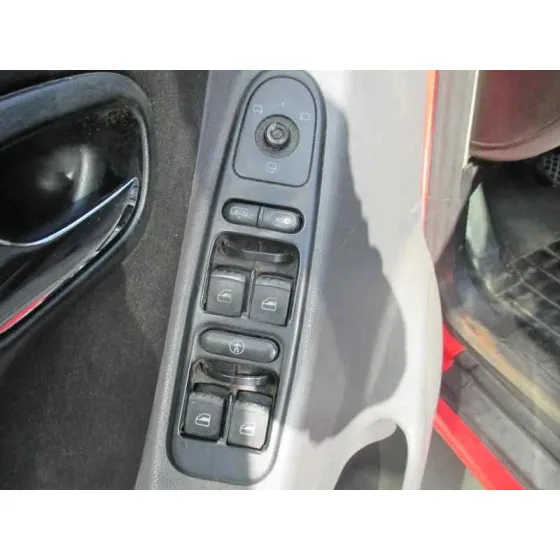 SEAT LEON (1M1) '2000 SIGNO ROJO