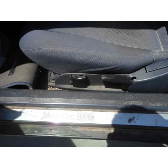 MERCEDES CLASE CLK (W208) COUPE '1998 230 COMPRESSOR (208.347) AZUL