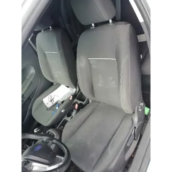 FORD FIESTA (CCN) '2014 AMBIENTE BLANCO