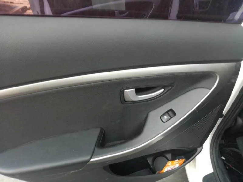 HYUNDAI I30 (GD) HYUNDAI I30 (GD) '2015 TECNO BLANCO 2012