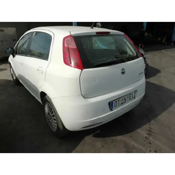 FIAT GRANDE PUNTO (199) '2007 1.4 8V ACTIVE (01.2007->) BLANCO