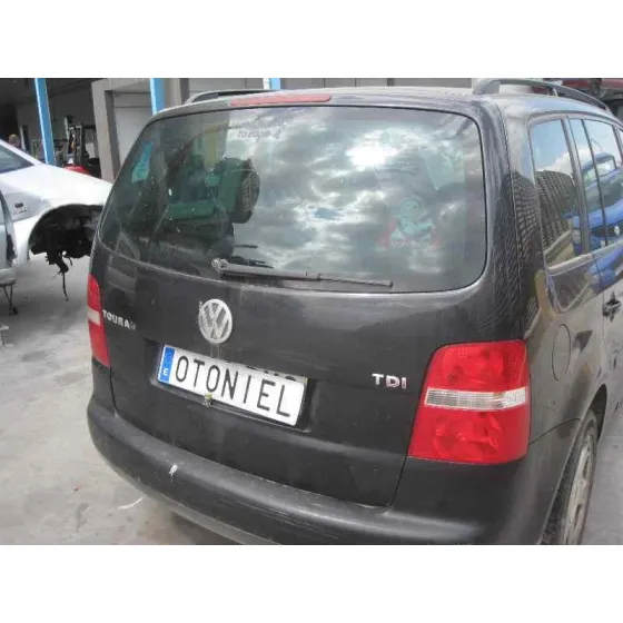 VOLKSWAGEN TOURAN (1T1) '2004 HIGHLINE NEGRO