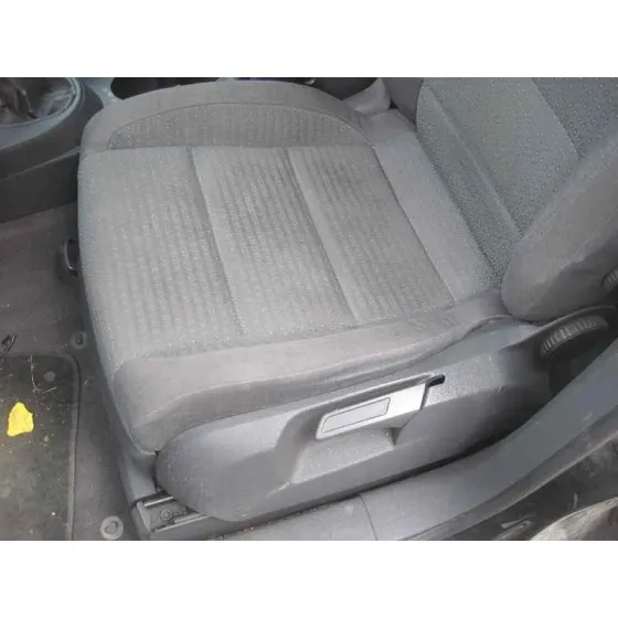 VOLKSWAGEN TOURAN (1T1) '2004 HIGHLINE NEGRO
