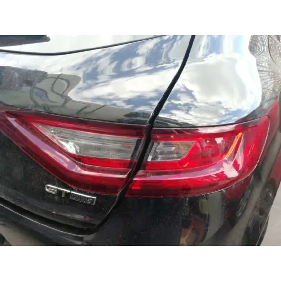 RENAULT MEGANE IV BERLINA 5P '2019 1.3 TCE NEGRO