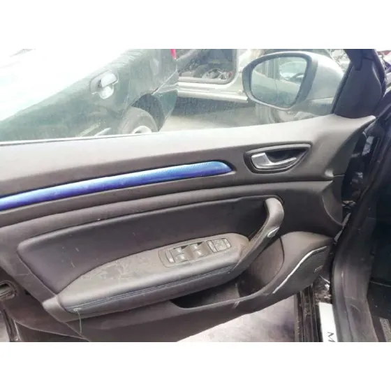 RENAULT MEGANE IV BERLINA 5P '2019 1.3 TCE NEGRO
