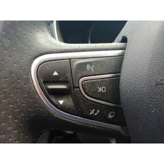 RENAULT MEGANE IV BERLINA 5P '2019 1.3 TCE NEGRO