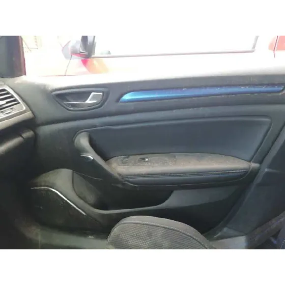 RENAULT MEGANE IV BERLINA 5P '2019 1.3 TCE NEGRO