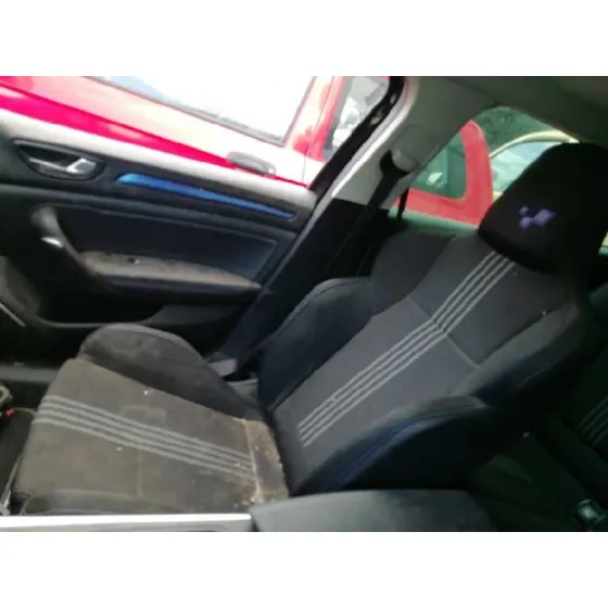 RENAULT MEGANE IV BERLINA 5P '2019 1.3 TCE NEGRO