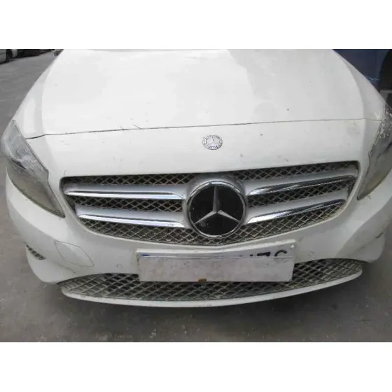 MERCEDES CLASE A (W176) '2014 A 180 CDI BLUEEFFICIENCY (176.012) BLANCO