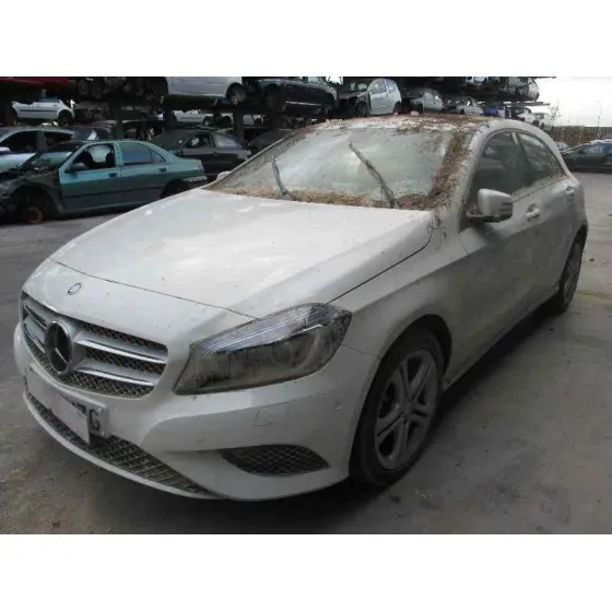 MERCEDES CLASE A (W176) '2014 A 180 CDI BLUEEFFICIENCY (176.012) BLANCO