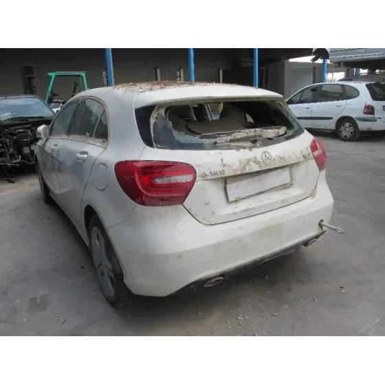 MERCEDES CLASE A (W176) '2014 A 180 CDI BLUEEFFICIENCY (176.012) BLANCO