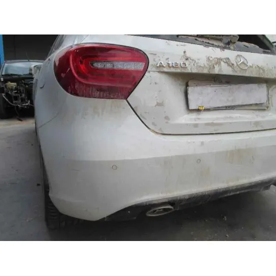 MERCEDES CLASE A (W176) '2014 A 180 CDI BLUEEFFICIENCY (176.012) BLANCO