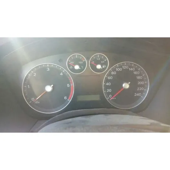 FORD FOCUS SPORTBREAK (CAP) '2006 GHIA BLANCO