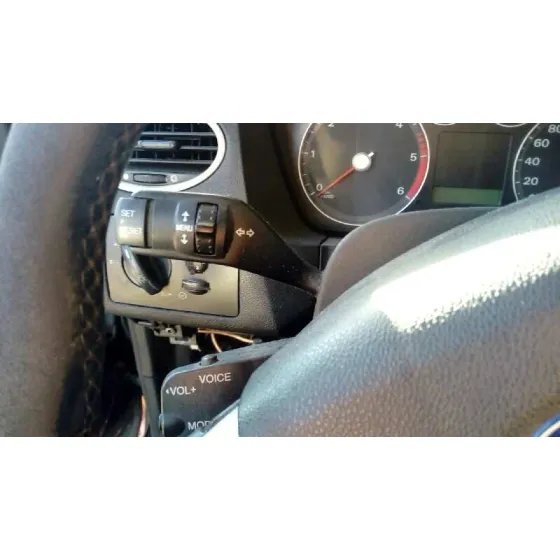 FORD FOCUS SPORTBREAK (CAP) '2006 GHIA BLANCO
