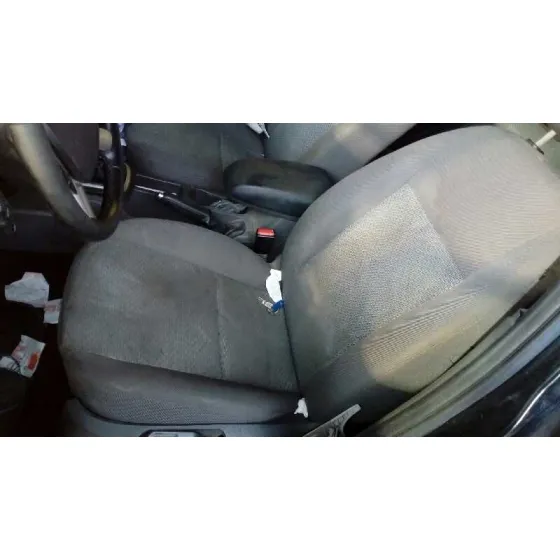 FORD FOCUS SPORTBREAK (CAP) '2006 GHIA BLANCO