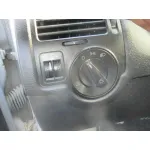 VOLKSWAGEN BORA BERLINA (1J2) VOLKSWAGEN BORA BERLINA (1J2) '2001 CONCEPTLINE GRIS PLATA 1998