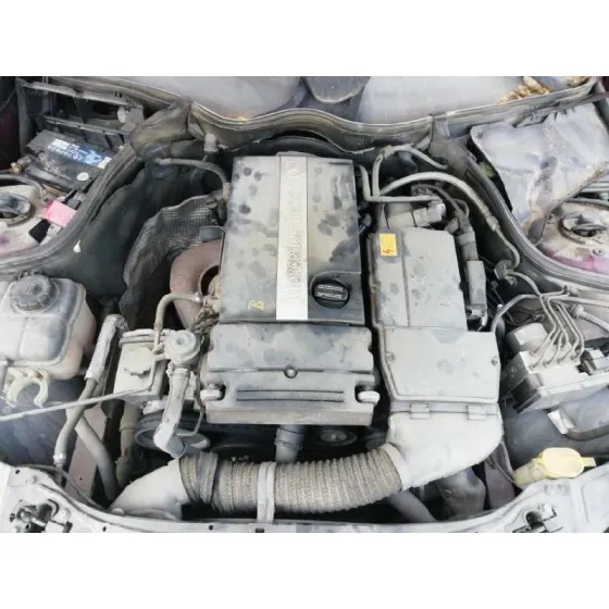 MERCEDES CLASE C (W203) SPORTCOUPE '2003 C 200 COMPRESSOR (203.742) ROJO
