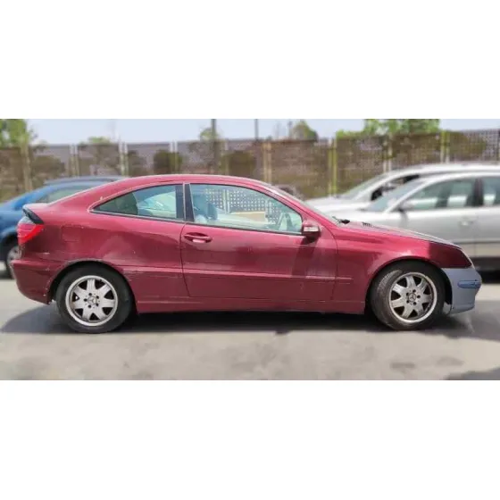 MERCEDES CLASE C (W203) SPORTCOUPE '2003 C 200 COMPRESSOR (203.742) ROJO