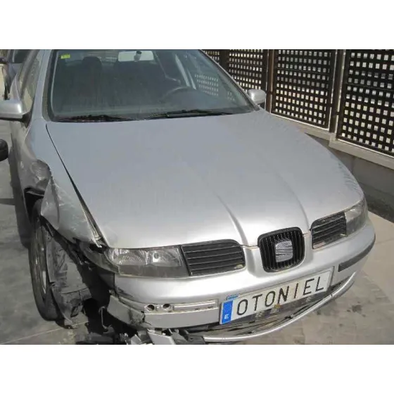 SEAT LEON (1M1) '2001 SIGNO PLATA