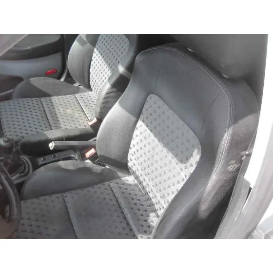 SEAT LEON (1M1) '2001 SIGNO PLATA