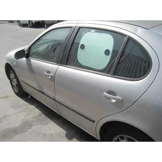 SEAT LEON (1M1) '2001 SIGNO PLATA