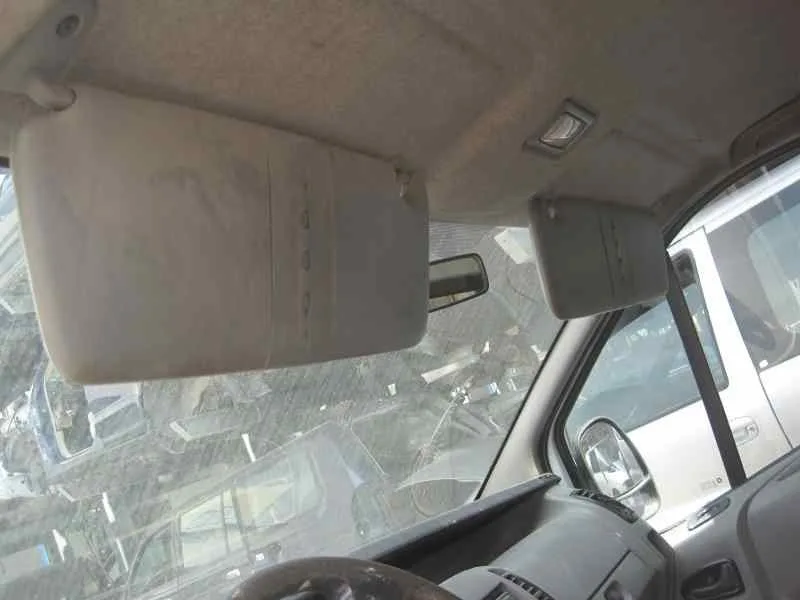 OPEL VIVARO '2004 FURGON 2.9T CORTO BLANCO