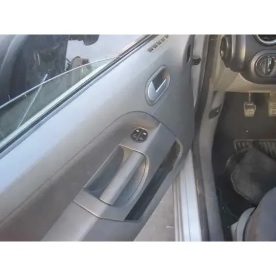 FORD FIESTA (CBK) '2003 AMBIENTE PLATA