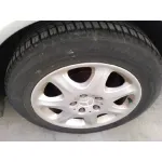 MERCEDES-BENZ CLASE E (W210) BERLINA DIESEL MERCEDES CLASE E (W210) BERLINA DIESEL '2001 2.2 CDI CAT GRIS 1995