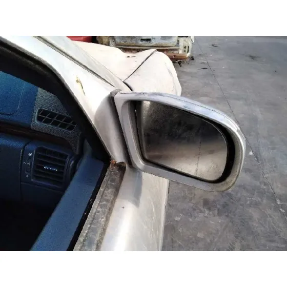 MERCEDES CLASE E (W210) BERLINA DIESEL '2001 2.2 CDI CAT GRIS