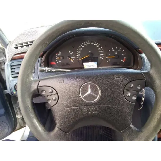 MERCEDES CLASE E (W210) BERLINA DIESEL '2001 2.2 CDI CAT GRIS