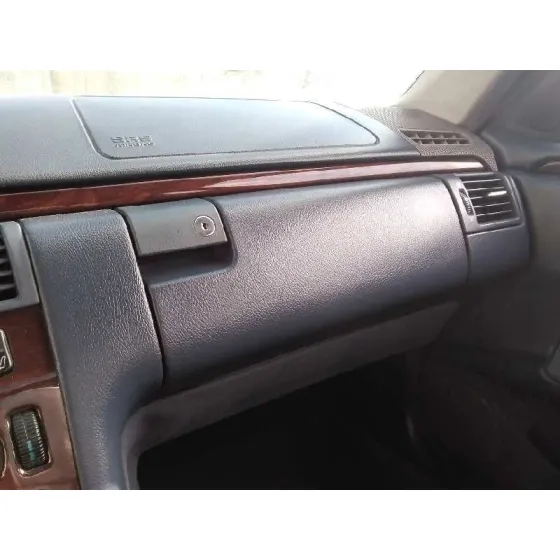 MERCEDES CLASE E (W210) BERLINA DIESEL '2001 2.2 CDI CAT GRIS