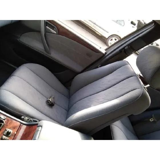 MERCEDES CLASE E (W210) BERLINA DIESEL '2001 2.2 CDI CAT GRIS