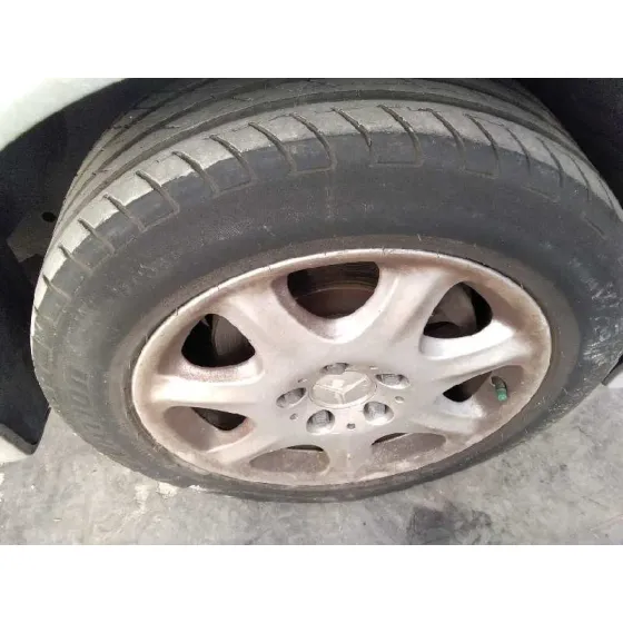 MERCEDES CLASE E (W210) BERLINA DIESEL '2001 2.2 CDI CAT GRIS