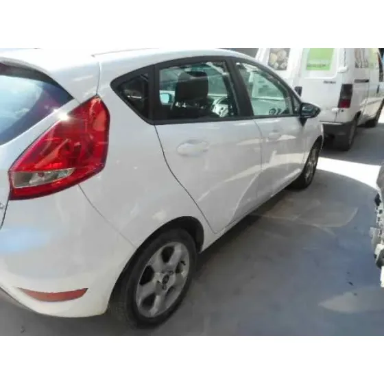 FORD FIESTA (CB1) '2010 TITANIUM BLANCO
