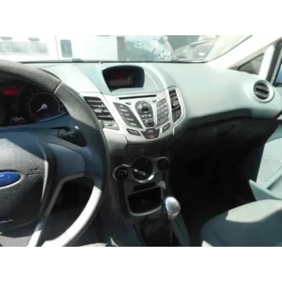 FORD FIESTA (CB1) '2010 TITANIUM BLANCO