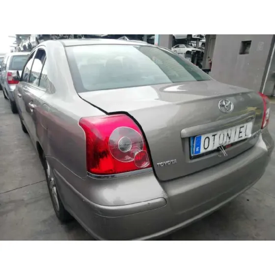 TOYOTA AVENSIS BERLINA (T25) '2007 2.0 D4-D EXECUTIVE BERLINA (5-PTAS.) GRIS