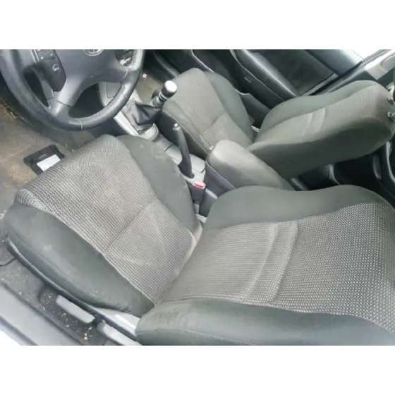 TOYOTA AVENSIS BERLINA (T25) '2007 2.0 D4-D EXECUTIVE BERLINA (5-PTAS.) GRIS