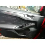 FORD FOCUS FORD FOCUS '2020 TITANIUM ROJO 2018